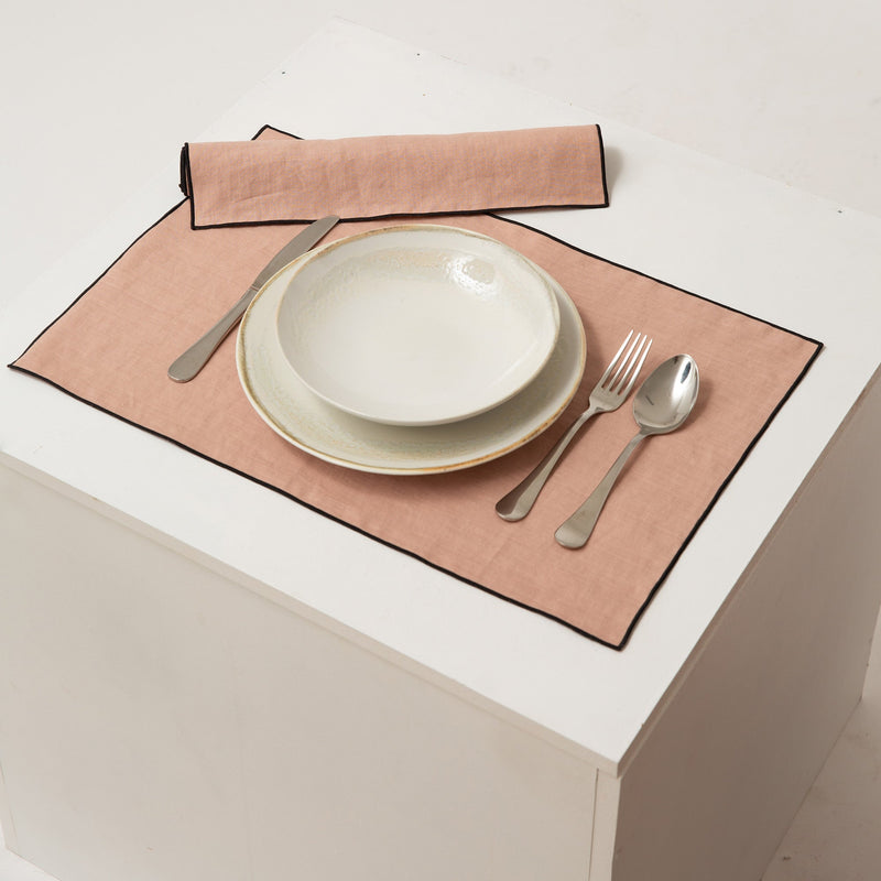 Bourdon Edge Linen Placemats 